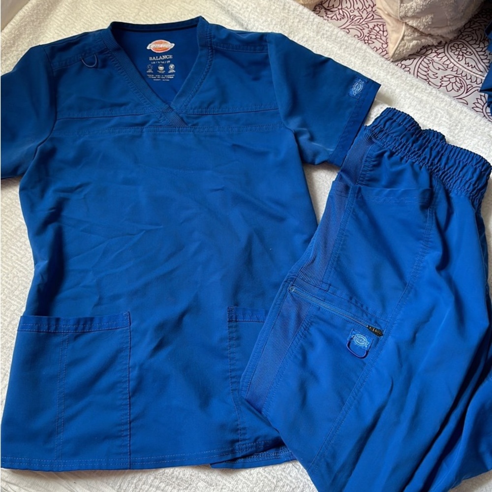DICKIES SCRUBSET IN ROYAL BLUE